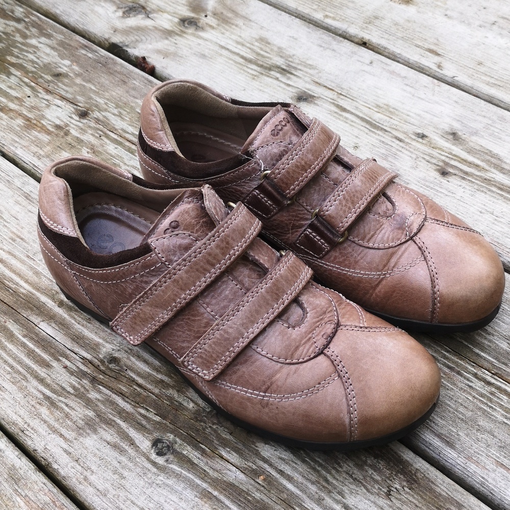 Ecco leather flats/sneakers